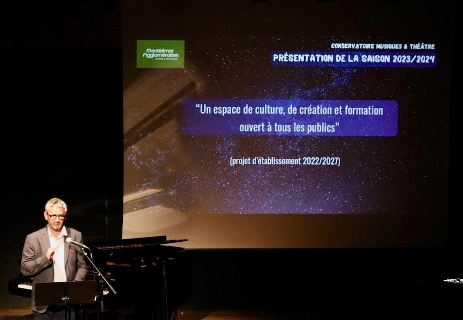 Jérôme Constant présentant la saison culturelle du conservatoire